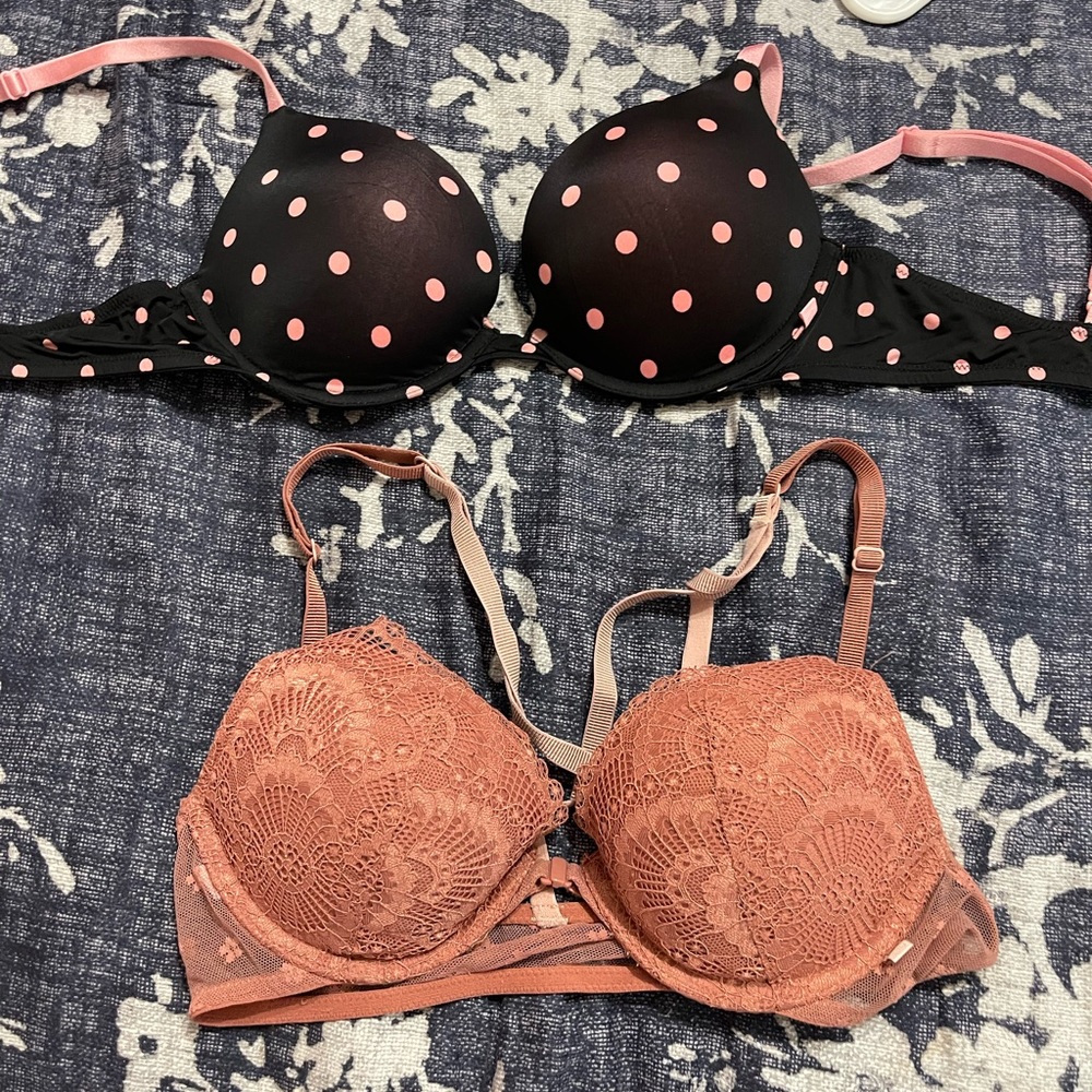 Victoria’s Secret bras (2 pack)